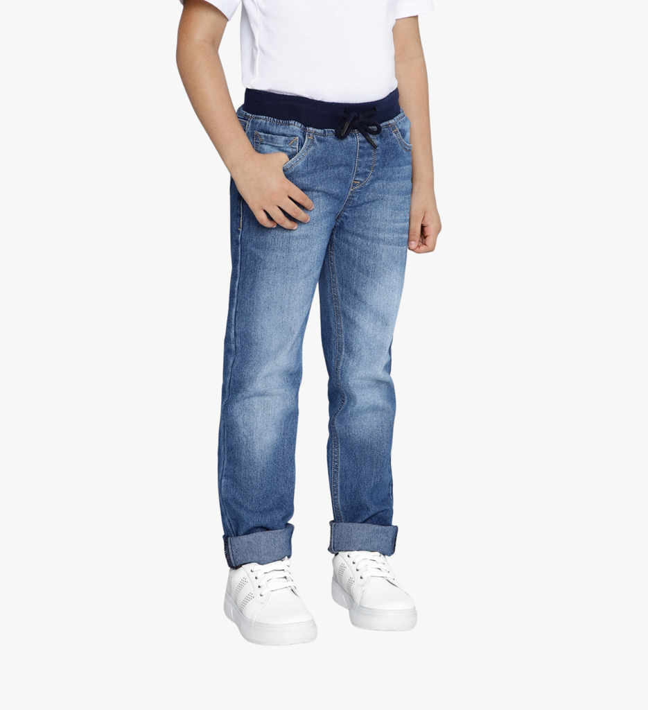 Mid-Rise Stretchable Jeans